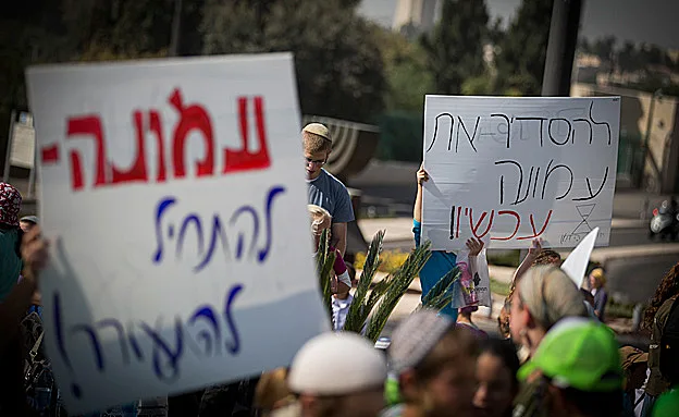 חצויים בנוגע לחוק ההסדרה (יונתן סינדל / פלאש 90)