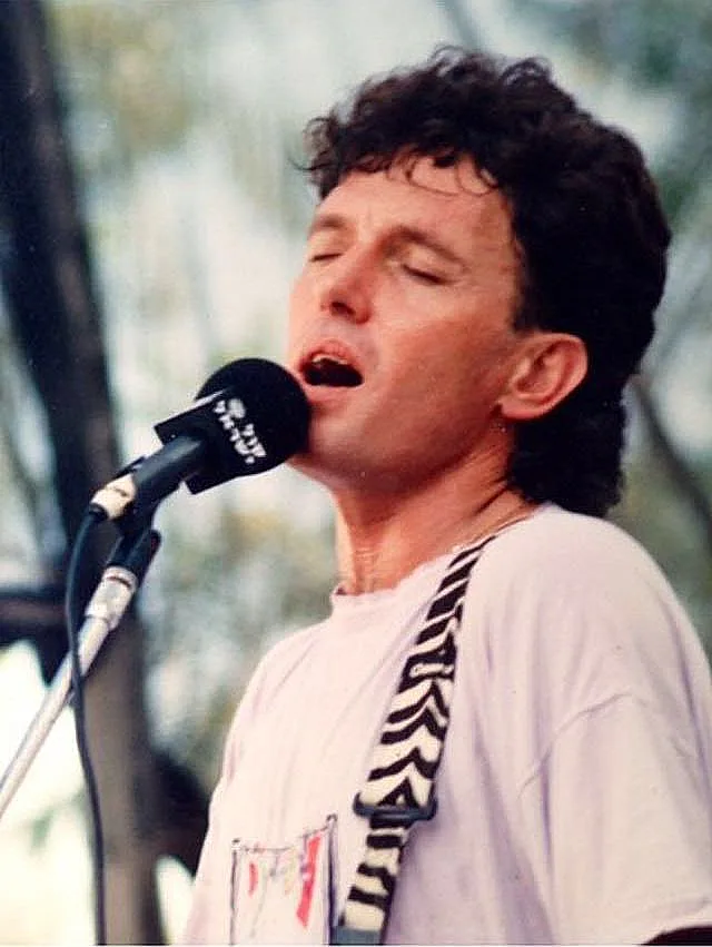 שלומי שבת בצעירותו