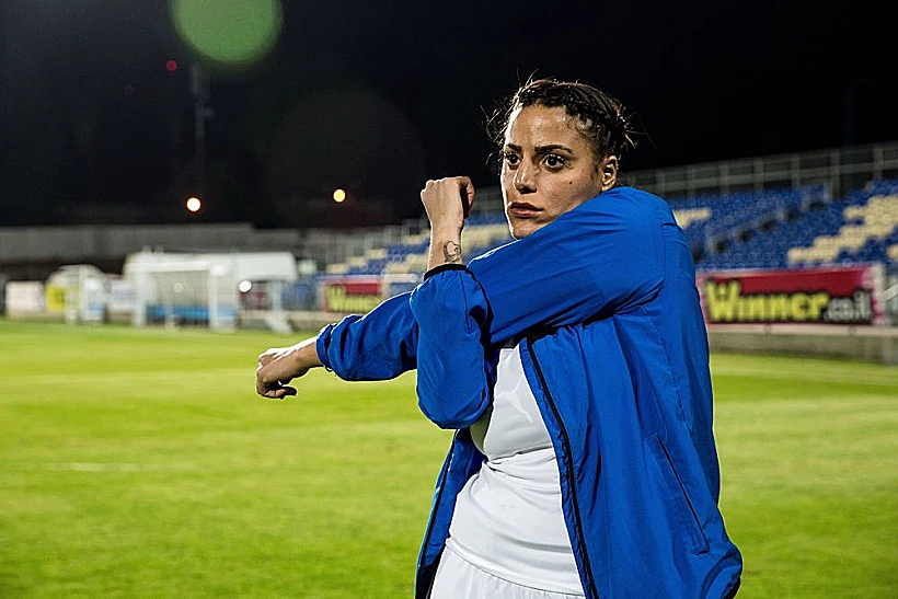 חימום ויאללה למגרש. נסרין קדרי