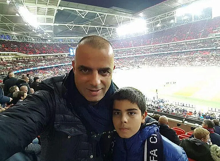 חוגגים. הרבידים