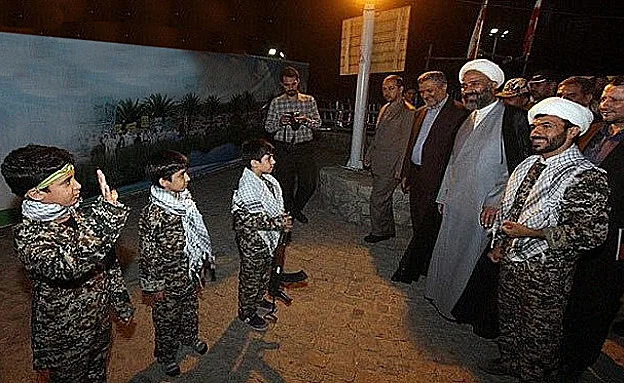 יורים בפאזל של דגל ישראל (סוכנות הידיעות האירנית)