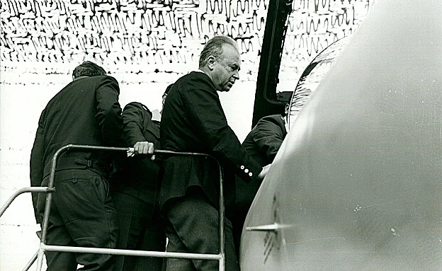 ההפלה הראשונה - ממשלת רבין (דובר צה''ל)