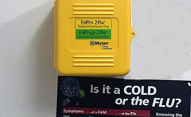 מציל חיים. מזרק אפינפרין