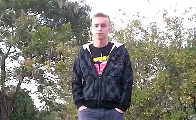 הייתם מוכרים לו בירה? אריה בן ה-17 (חדשות 2)