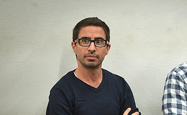 מכחיש את כל ההאשמות. קסטיאל