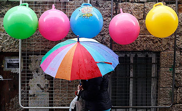 ימים גשומים וקרים (RTR)