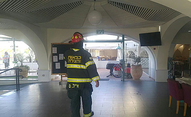 האורחים פונו מחשש לשאיפת עשן