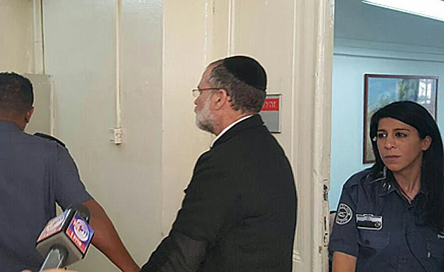 הריסון בבית המשפט (ירון אברהם, חדשות 2)