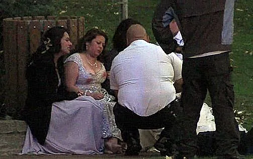 האורחים מיד לאחר התקרית