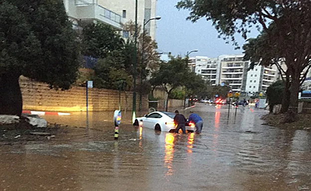 מזג אוויר סוער