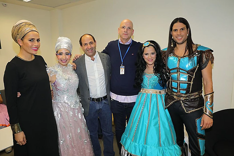 רמי ויפית לוי עם כוכבי המופע