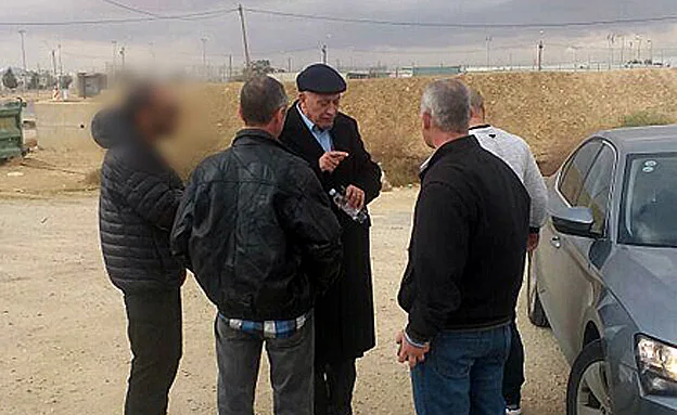 עיכובו של גטאס מחוץ לכלא קציעות