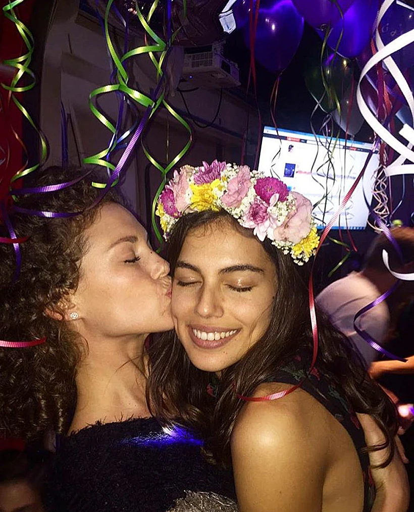 תני בוסה. דנה גרוצקי ושלומית מלכה