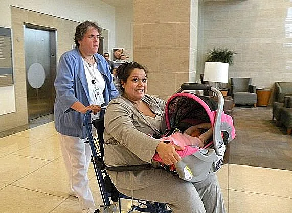 בטסי מיד לאחר הלידה