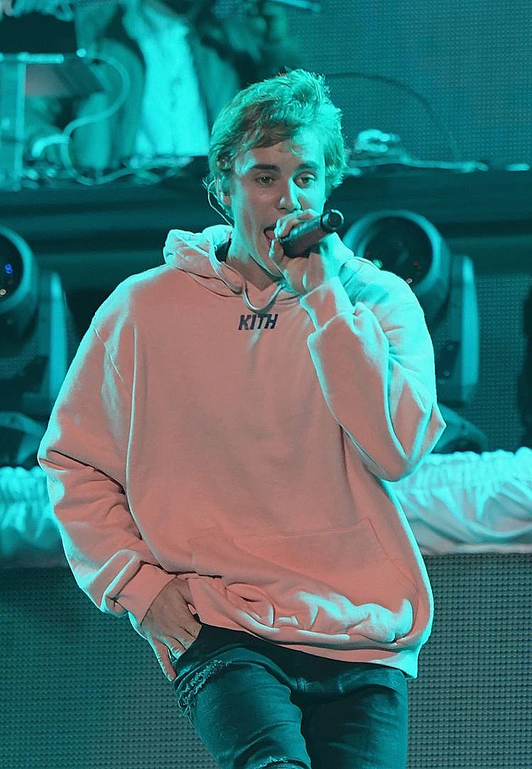 מתאמן על הקהל האמריקאי. ג'סטין ביבר