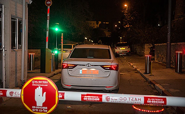 המשטרה מגיעה לבית ראש הממשלה (פלאש 90 , הדס פרוש)