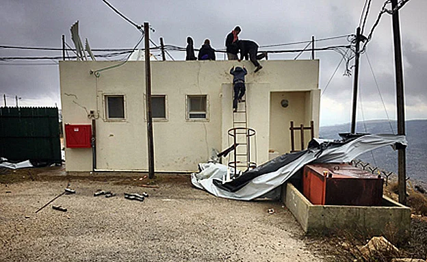 המאחז עמונה, ארכיון