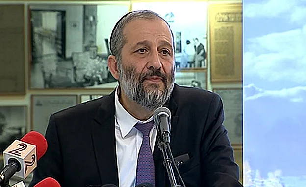 ''אם תיפטר חקירה - על רה''מ להתפטר'', דרעי