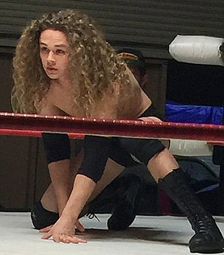 הכירו את ג'אנגל בוי