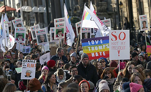 עשרות אלפים בעצרת בלונדון (רויטרס)