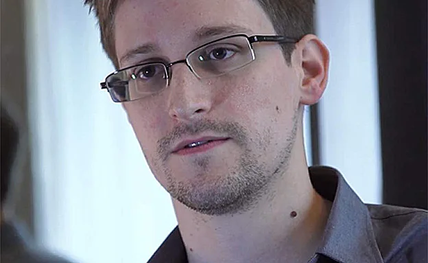 חשף את המעקב אחרי אזרחים. סנודן (Sky News)