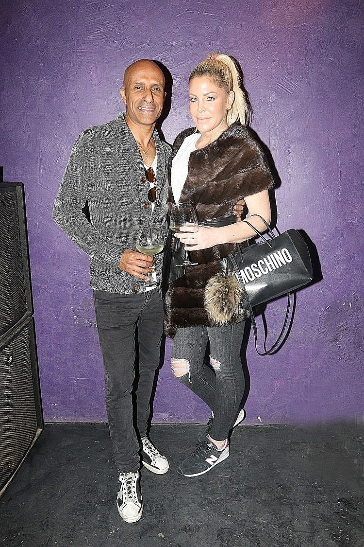 ג'ניפר סנוקל ובן זוגה