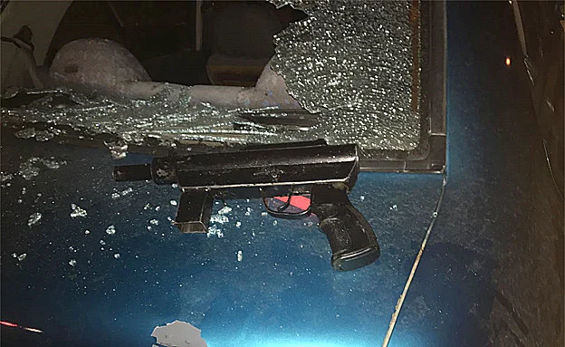 הנשק בו השתמש המחבל