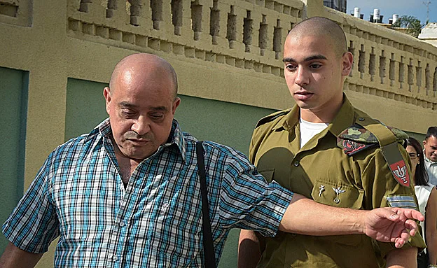 אלאור אזריה ואביו (פלאש 90)