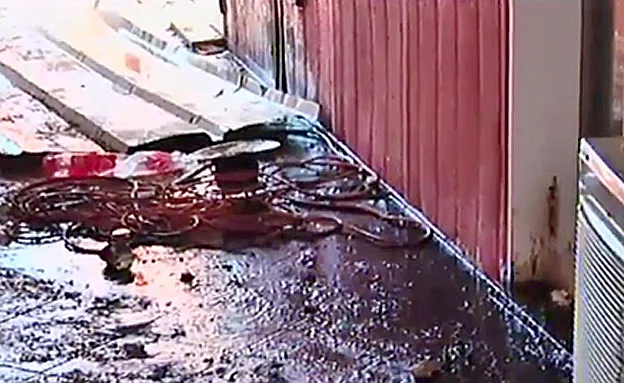 סולר נשפך בכניסה לבית הכנסת