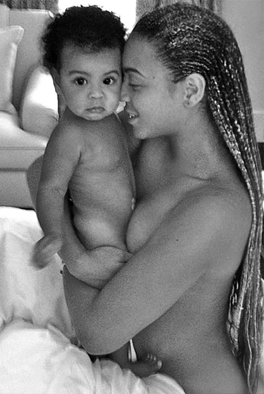 ביונסה ובלו אייבי בתמונה ישנה