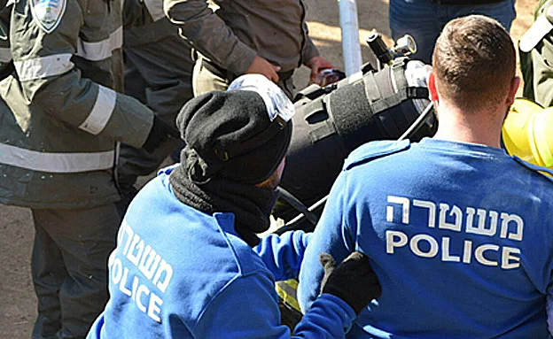 פריצה לבית הכנסת