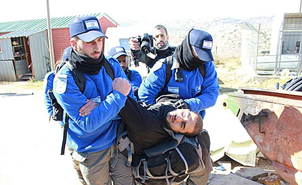 פינוי המבנה הסמוך לבית הכנסת