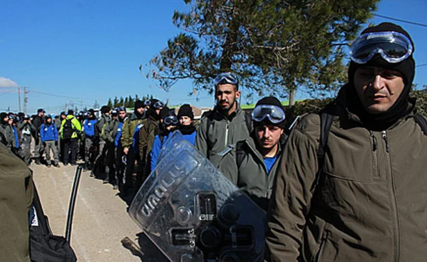 כוחות המשטרה בעמונה