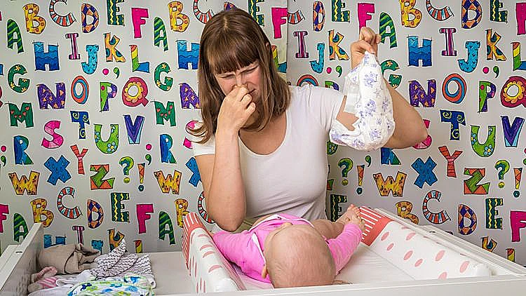 להחליף חיתול