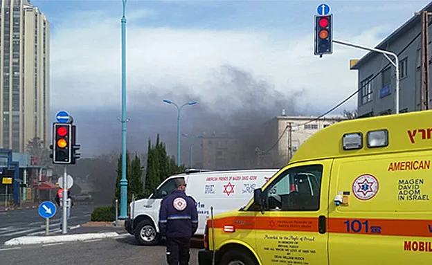 בת 70 נפגעה קל משאיפת עשן