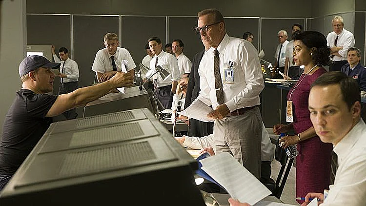 הופעותיהם של הגברים בתפקידי המשנה אינן ממריאות