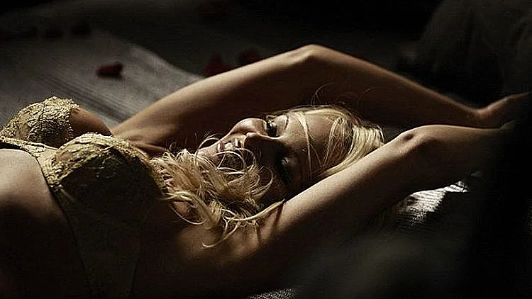 סקסית ובועטת. פמלה אנדרסון