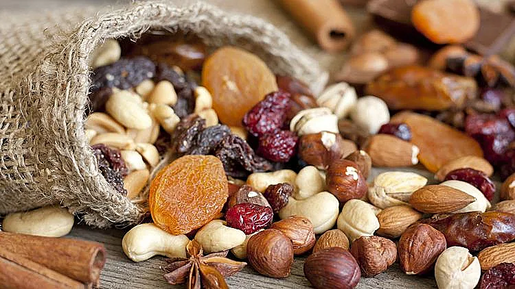 פירות יבשים