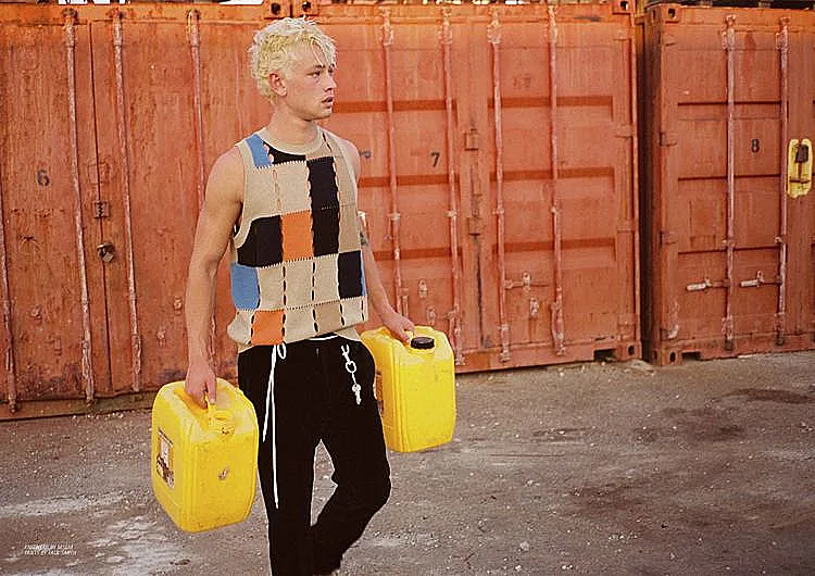 התפוח לא נופל רחוק מהעץ. און רפאלי