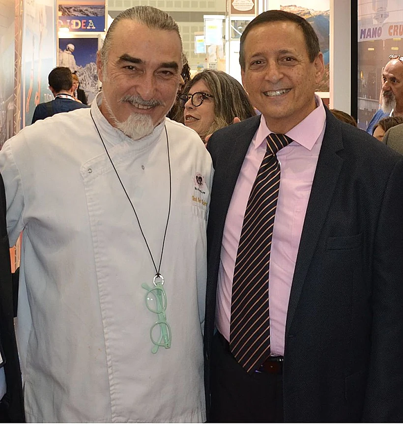 משה מנו ושאול בן אדרת