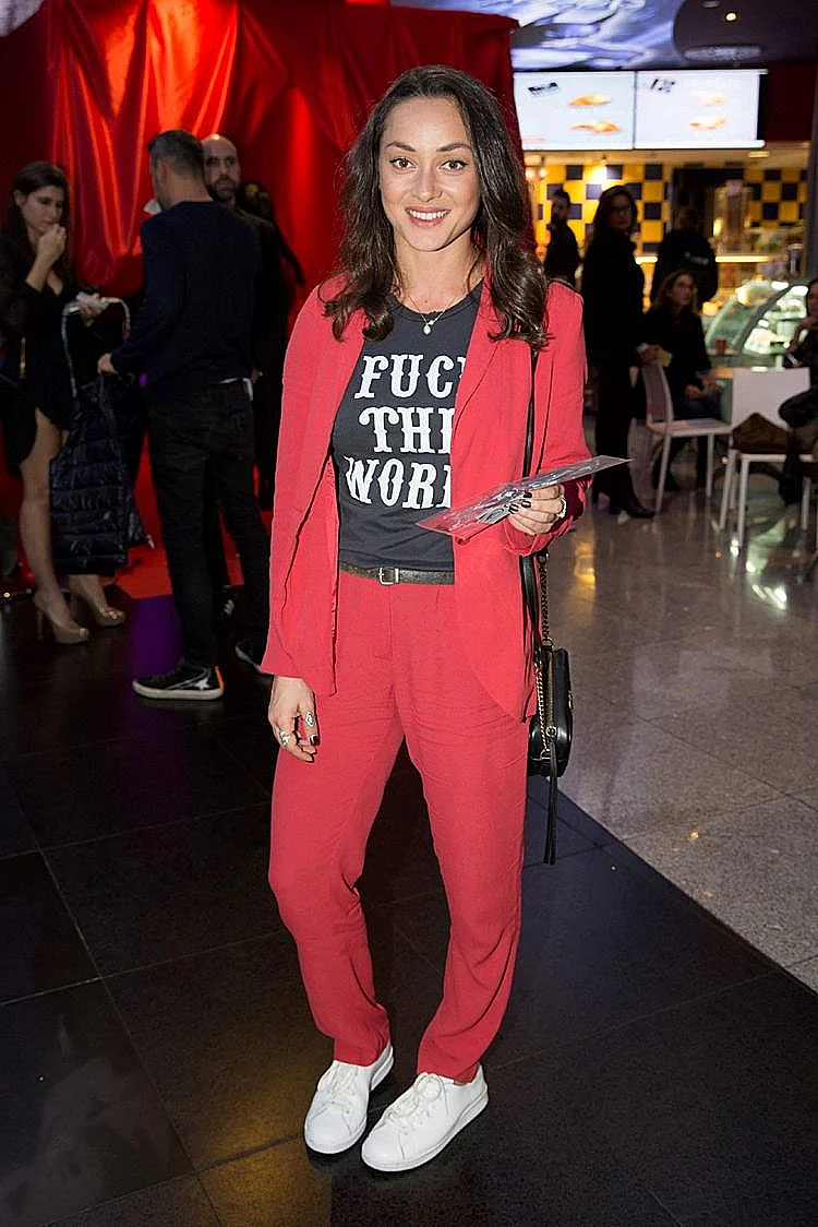 מה לענות? אנה אהרונוב