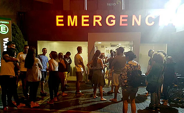 ישראלים מגיעים לתרום דם