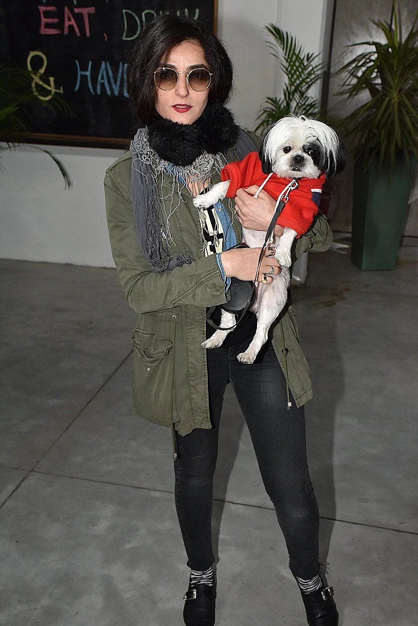 הכניסה לכלבים מותרת. ליאת אשורי וגוש של מתיקות