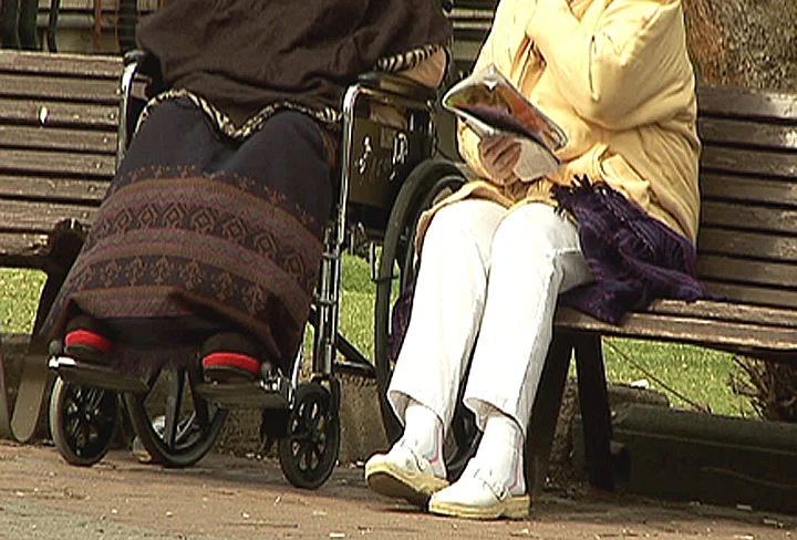 קריאות לסגירת בית החולים