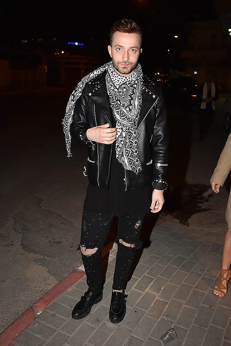 ליאון שניידרובסקי. בא לפרגן