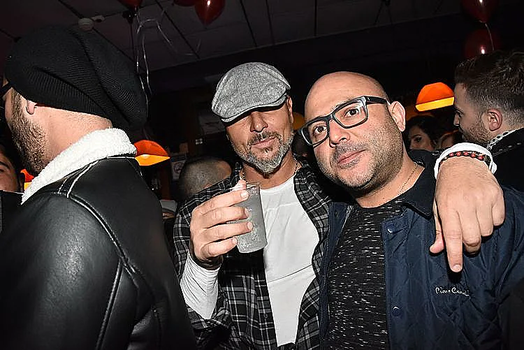 חברים טובים. אסף אטדגי ואיציק זוהר