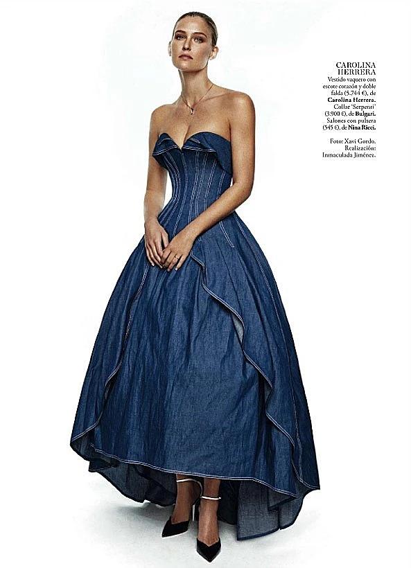 כנראה ששתיהן. Elle Spain By Xavi Gord