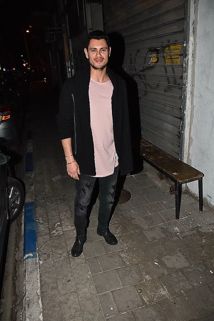 לקח ברייק מתאילנד. עופר חיון