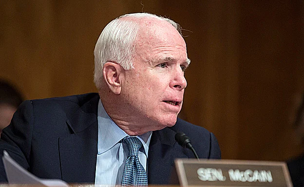 הסנאטור ג'ון מקיין הזהיר מדיקטטורה