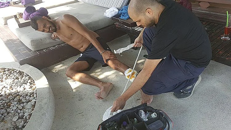 נראה כואב. איתי לוי